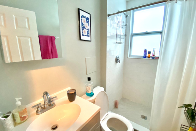 restroom - gorgeous 4 bed/2 bath Apartments
