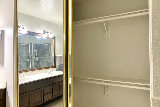 Huge closet in the master - Renovated 4 beds 2 baths House in a Nice Neighborhood