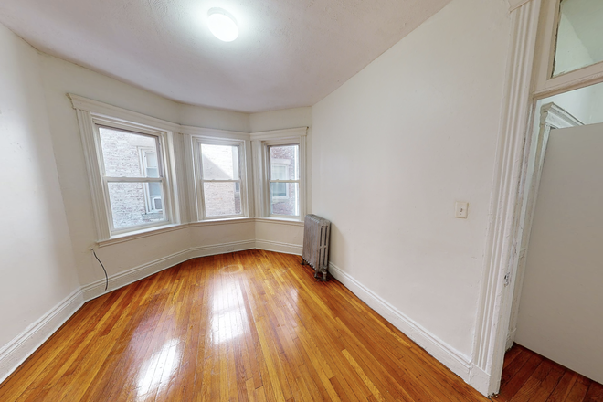 Studio - LARGE Allston Studio, No Broker Fee, Utilities Included - AVAIL NOW!