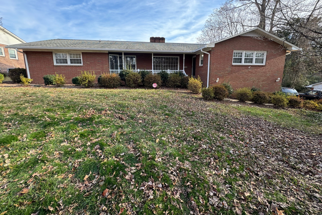 exterior - 1140 Barclay Terrace Winston-Salem, NC 27106 House