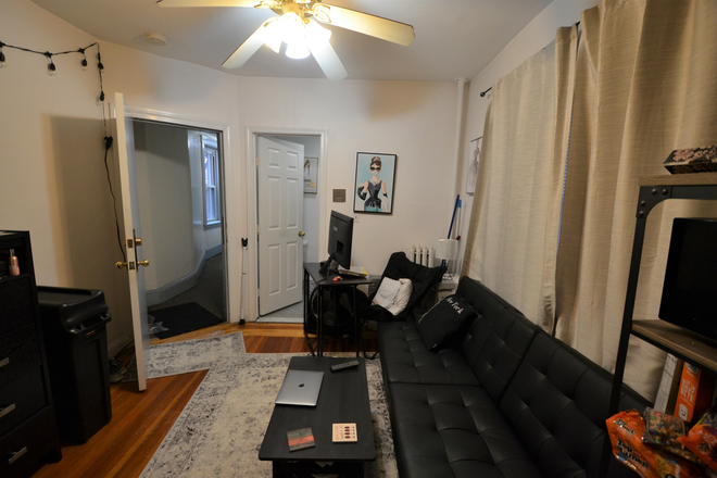 Living Room - NO BROKERS FEE! - Text 516-375-2970 - Heat / Hot Water INCLUDED! Apartments