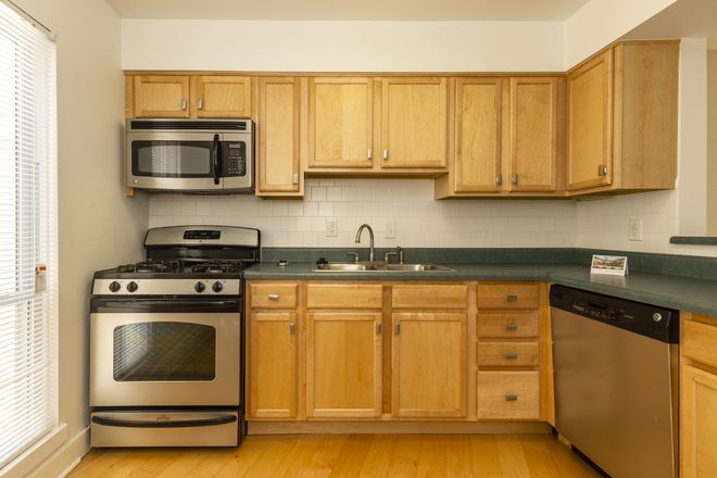 Kitchen - Ash Tree Apartments