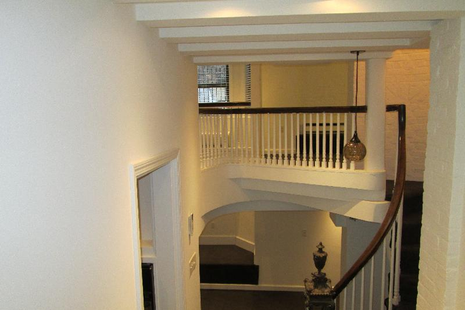 - - 1.5 BD 2BA | HOT WATER INCL | NO BROKER FEE! Apartments