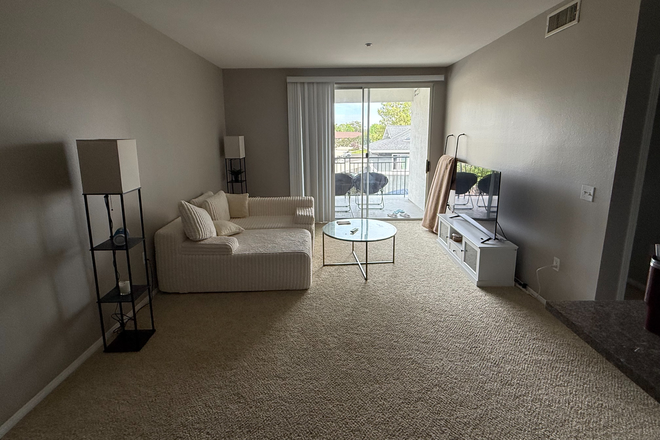 living room - regents court