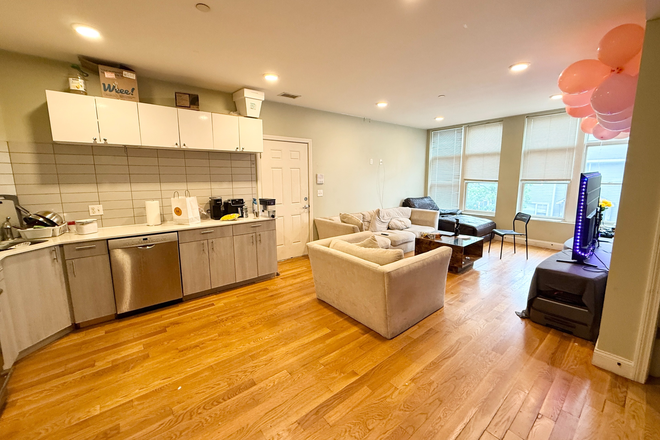 Living Room - Spacious, Fully Renovated 3-bedroom, 2-bath Apartments
