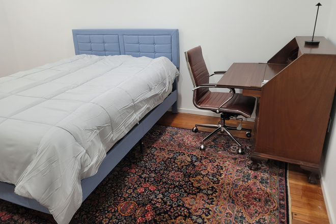 3rd Floor Bdrm 2 - Fully furnished executive high end 2BDRM/2BA, All included - utilities, cleaning, wash and fold Apartments