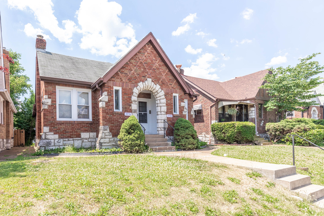 Outside street view - 5736 Chippewa Street St. Louis, MO 63109