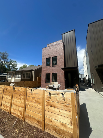 Front of the House - ROOMMATE NEEDED (FROM NOW UNTIL JUNE 2027)