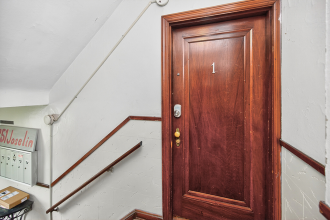 Interior- Entry - 351 Joslin Ave Apartments