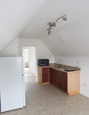 Your private kitchenette - Iso Roommate for top floor of home, with your own private enterance, private kitchenette & more