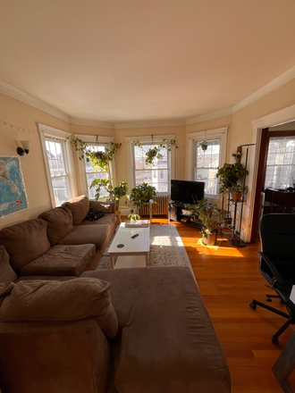 Living room - Summer Sublet | 6 min to Tufts | $1,000/mo | Furnished Room in Beautiful Medford Home