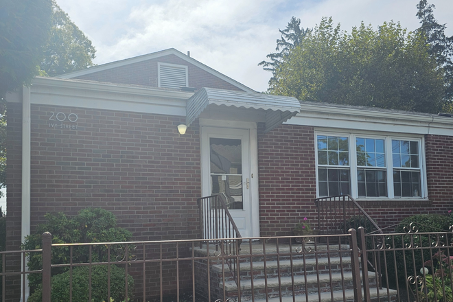 Street view - Upper Vailsburg Ivy Hill Apartment