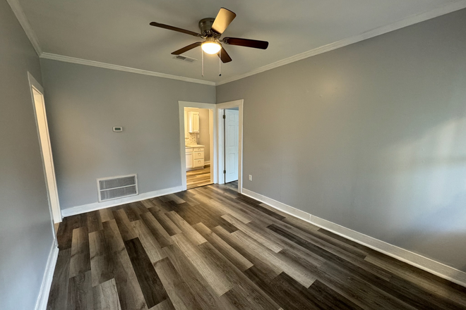 Living Room - A Hidden Gem Minutes from UMMC Apartments