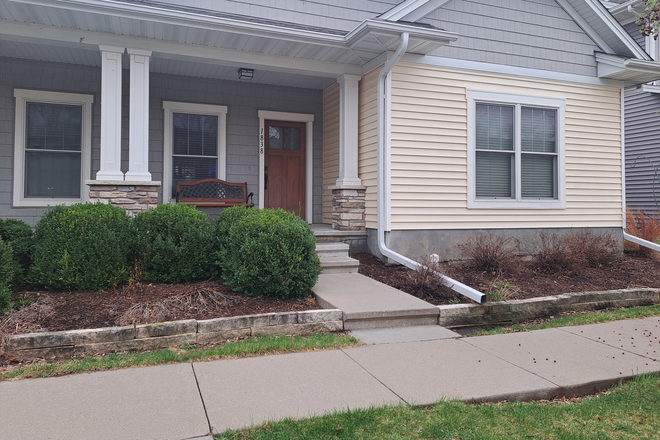 front biew - East Side One Level Home