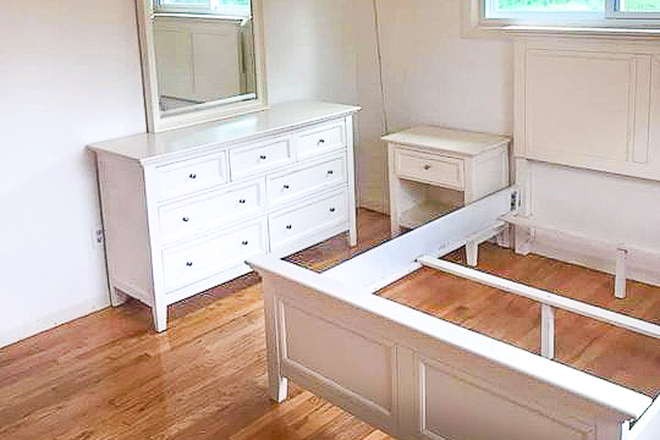 Main Bedroom - Room Available For $700 on Quiet Farm House