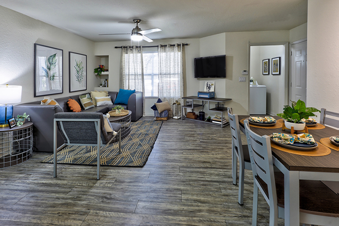 Living room - Mercury 3100 private bathroom and bedroom Apartments