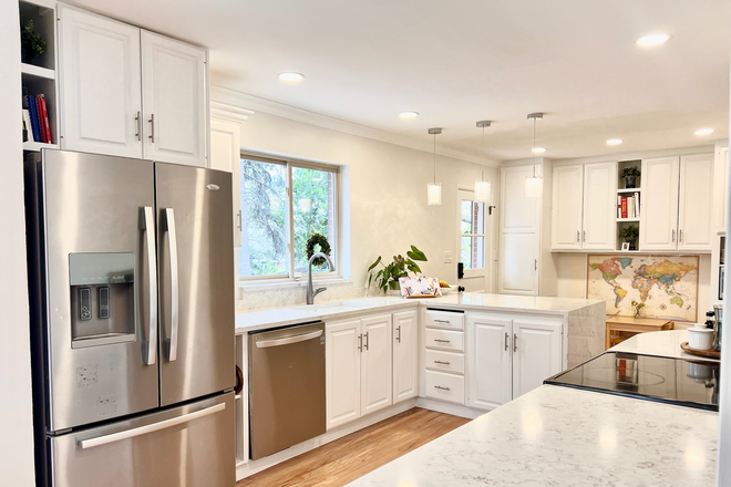 Kitchen - Furnished 4BR/3BA w/ Private Tennis/Pickleball Court in Sugarhouse — 10 min to U - 13 Mo lease