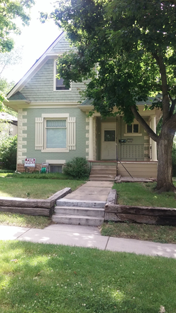 Building front - Attractive apartment close to CU campus