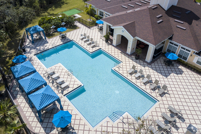 Pool - Ranch Lake Apartments