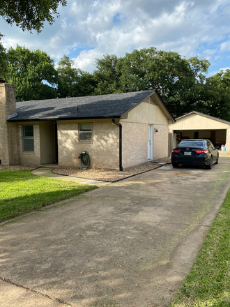 Side View - Driveway - Central College Station House