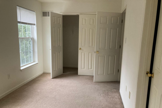 Photo - SUBLET AVAILABLE IMMEDIATELY Townhome