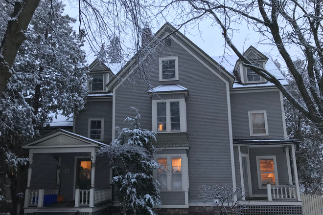 Outside street view in winter - 1 Quiet Rm, Month to Month, Close to Redstone/Downtown- Views! Yard! Walk! Remodeled Kitchen/Bath! House