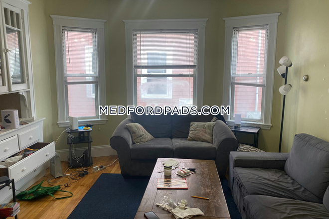 Living Room - NO BROKER FEE! 3 Bed 1 Bath on Frederick Ave. in Medford! Available 6/1/2026 Apartments