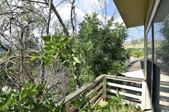 #4 - 2927 N. Broadway St. #4 (3BR /2BA)