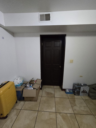 Room for you - Single room available with attached bathroom in a 3 bed, 2 bath apartment near to UIC