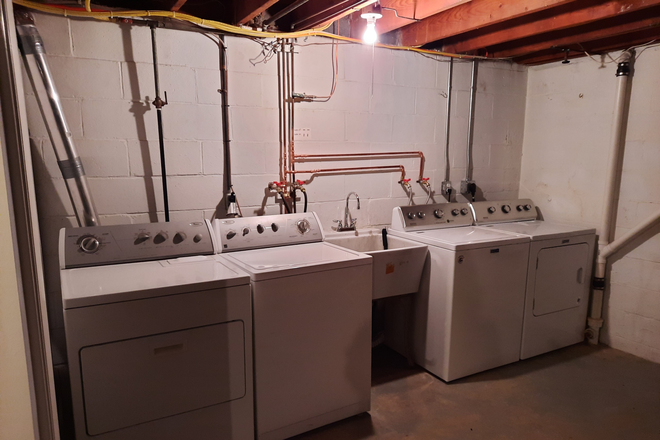 New Dedicated Washer/Dryer; utility sink - 204 Kent Way Studio 1 block from Reading Hospital House