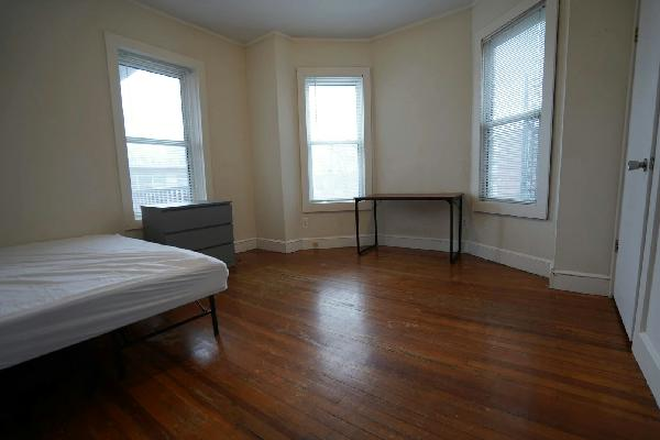 Bedroom - 5943 Kingsbury Ave 2E, 63112 Apartments