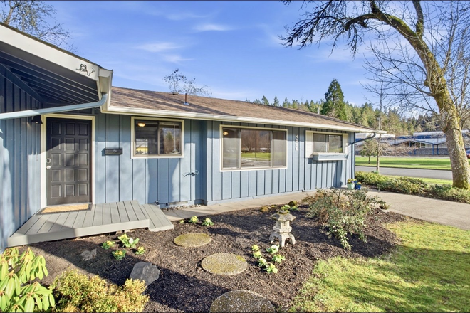 Front - Peaceful, Private 3-Bedroom / 1 Bath Suite in South Eugene, with Washer / Dryer & EV Hook Up House