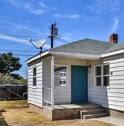 Front of the house - Dwight ave.