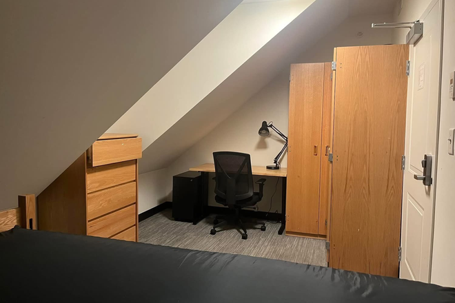 Room Furniture - Spring 2026 Semester Room for Rent