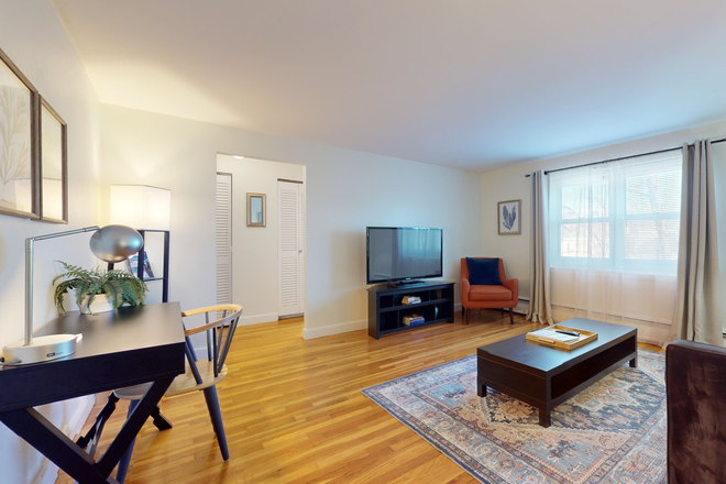 Living Area - STARS Chestnut Furnished Apartment