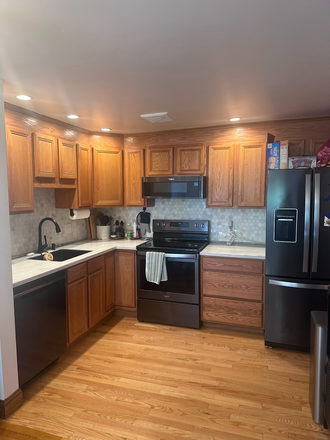 Kitchen - Riverside Apartments