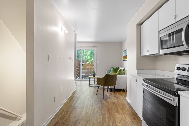 Photo - Euclid Row Apartments