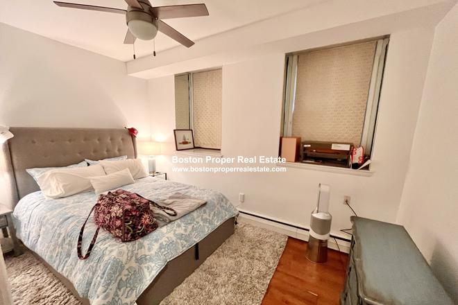 A - Gorgeous unit, close to Symphony and Prudential Condo
