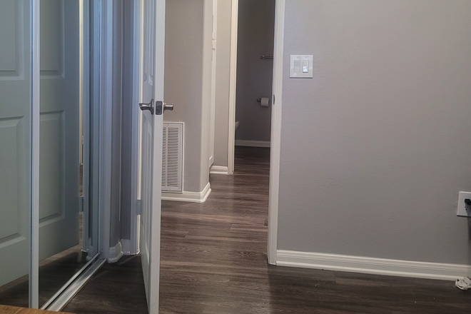 Bedroom 1 - 2Bd 2bath apartment in Del Mar