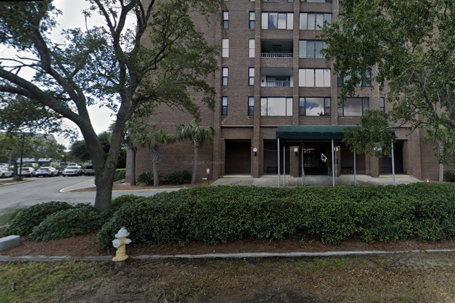 Outside view - Ashley House Condos