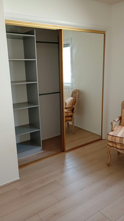 Available student bedroom 1 - 1 bedroom/shared full bath available in 4 bedroom/2.5 bathroom house, Tur