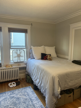 Side of Bedroom - *SPRING SUBLET 2027* Double/Single Bedroom, 21 Greycliff Rd, House close to campus