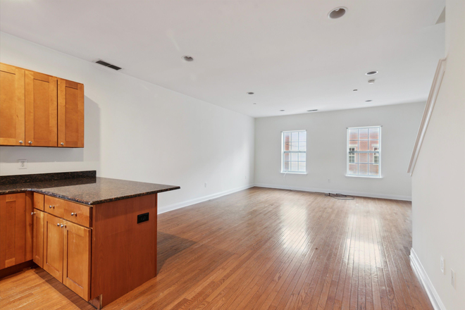 Kitchen + Living - 1838 N 18th St Apartments