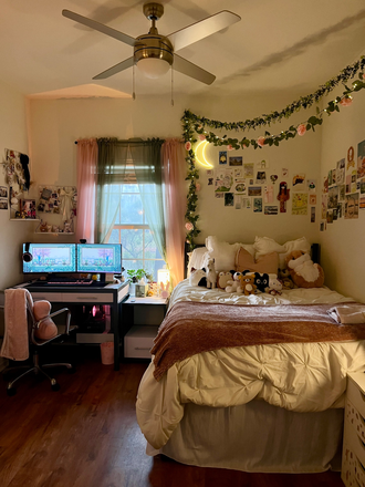 Bedroom decorated - $579/m Private Room for Rent Immediate Move-In