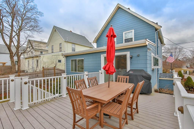 Back deck - Cozy family home at Cambridge-Somerville-Arlington borders
