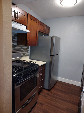 Photo - 2bdrm 2bthrm between U of U and Foothills village ctr. Condo