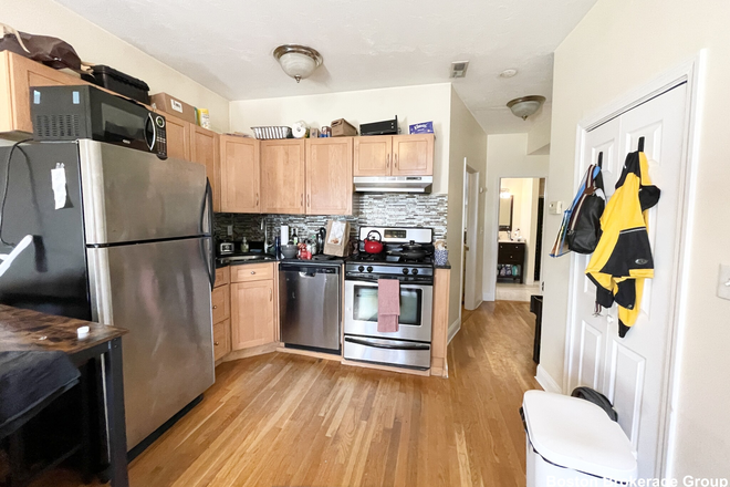 kitchen - Cozy, and affordable 1 bedroom apartment