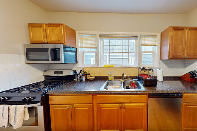 Kitchen - This is a steal!! 3 bedroom right near MIT campus Apartments