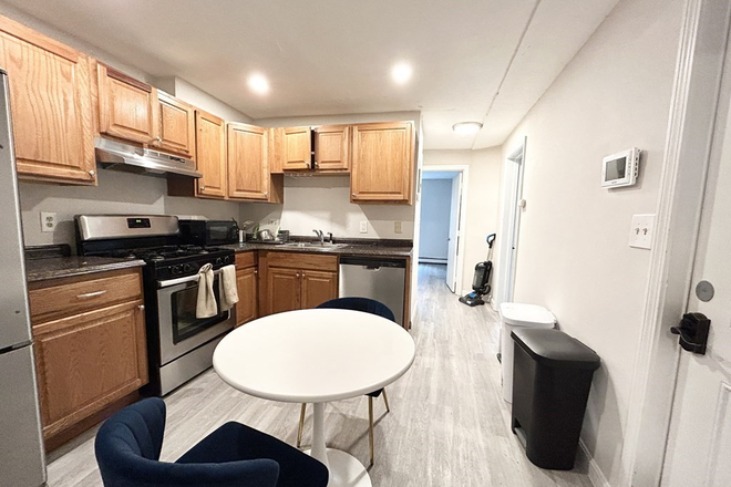 . - SEPT. 2025 - 3 Bed, South End, Student Friendly Apartments