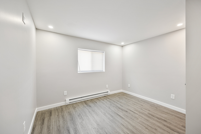 Bedroom - Spacious Apartment